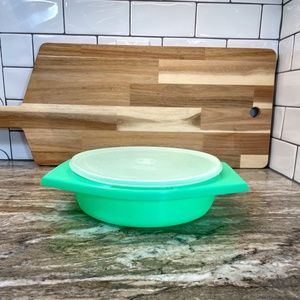 Tupperware Jadeite Grater/Shredder slicer bowl Green w/ lid no shredder 786-4